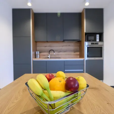 Luxury Leonika * ビビニェ