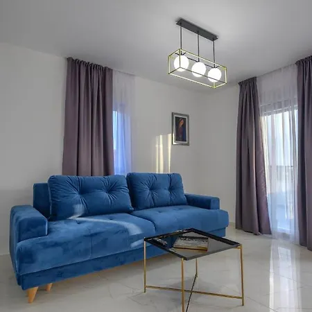 Luxury Leonika Бибинье