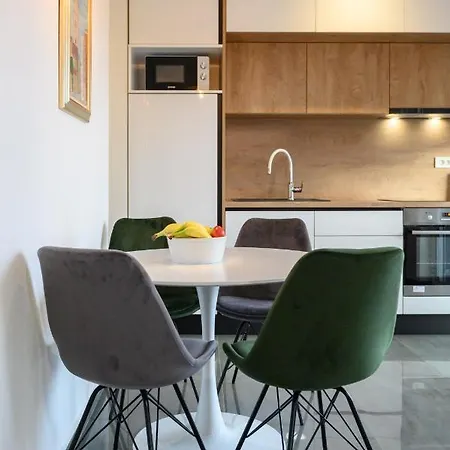 Luxury Leonika ビビニェ