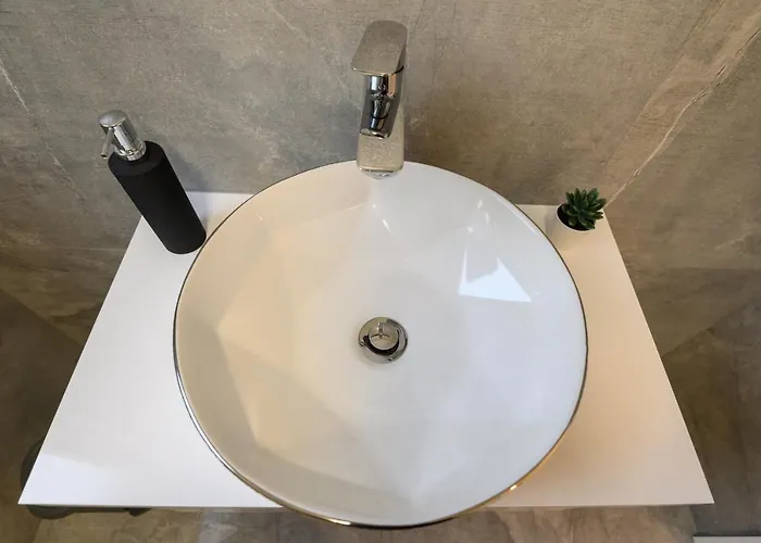 Luxury Leonika Apartment