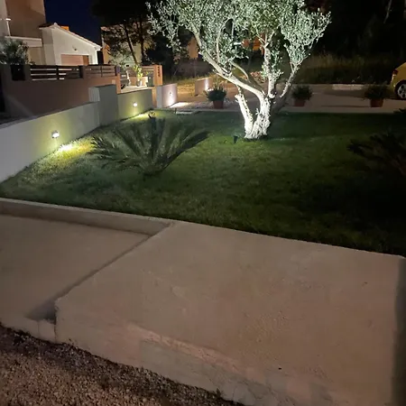 Luxury Leonika 아파트 *